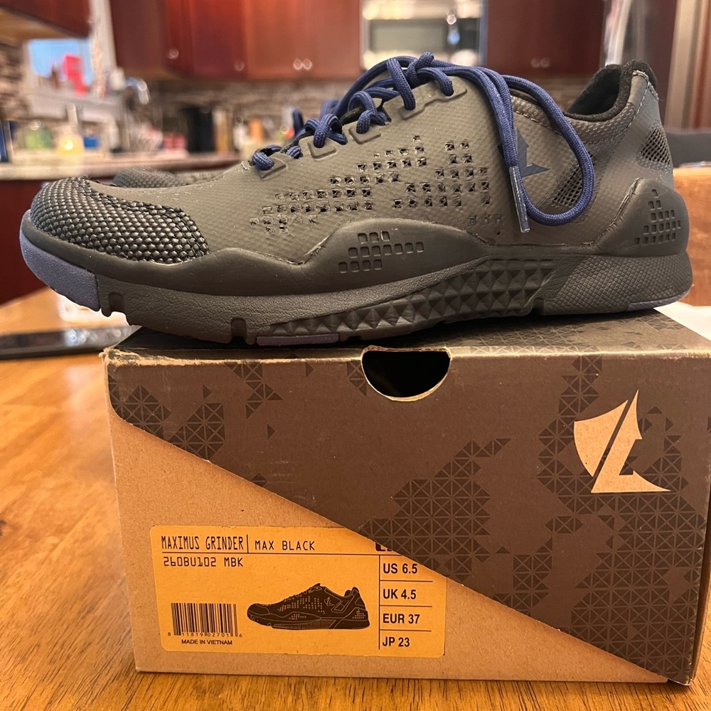 Running shoes
